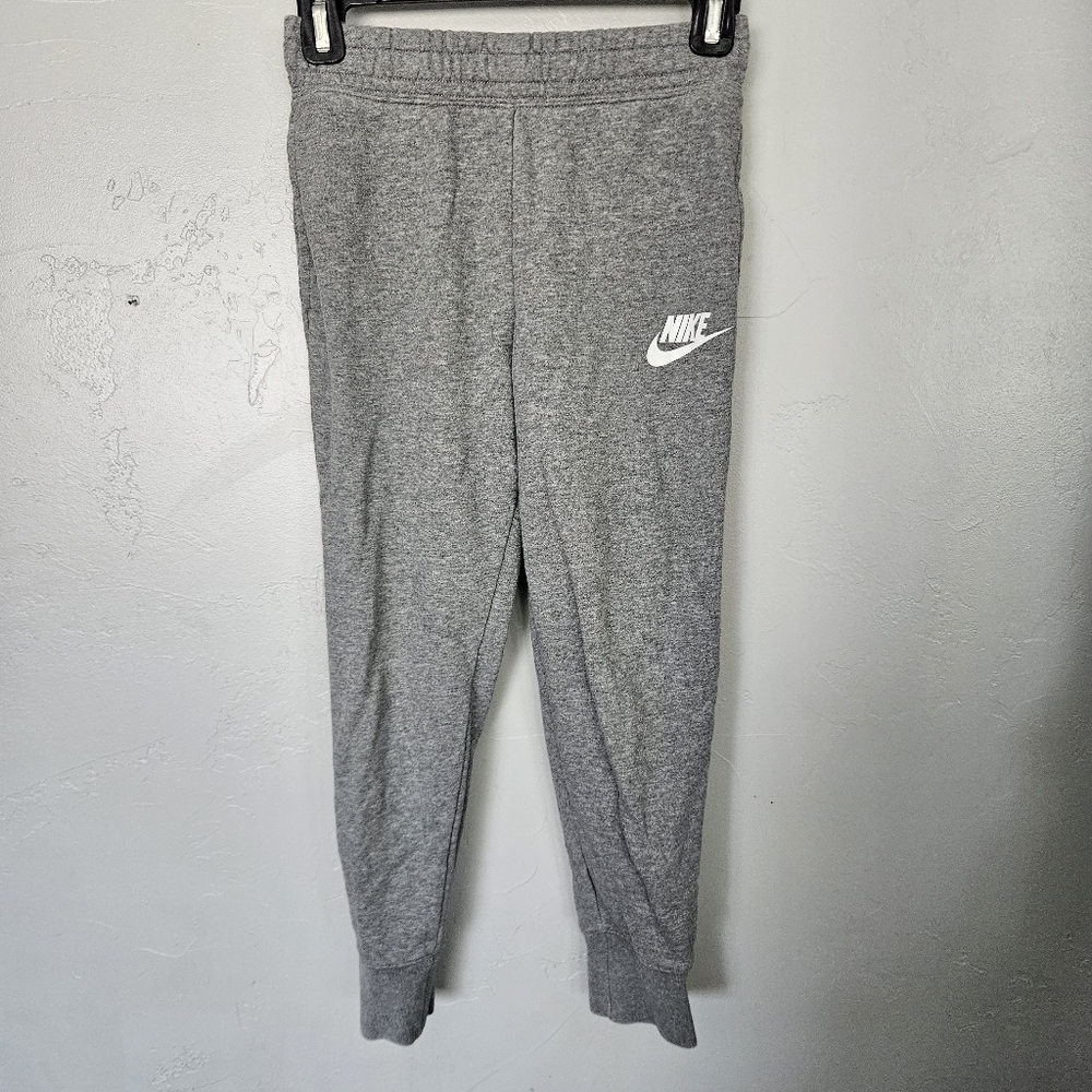 Nike Kids' Grey Logo Jogger Pants Big Boy Youth Small Sweatpants Lounge Comfy
